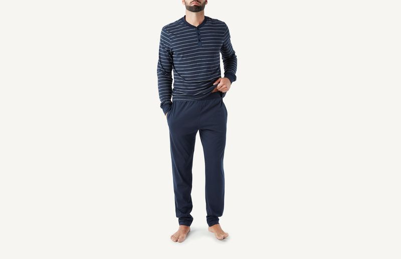 PLU428_6184_1-PIJAMA-HOMEM-COMPRIDO-COM-CAMISOLA-SERAFINO
