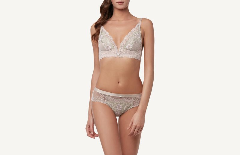 RBD1240_6675_3-SUTIA-BALCONETTE-ETHEREAL-LACE