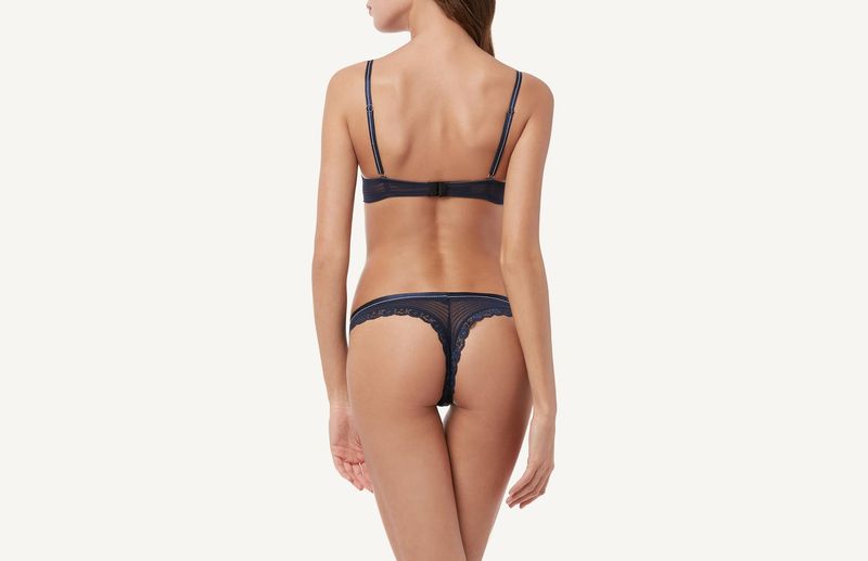 RPS1230_6667_4-SUTIA-PUSH-UP-MANUELA-ELEGANT-CRUISE