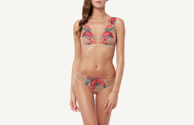 RSD1242_044_3-SOUTIEN-TRIANGULAR-FLORAL-EMBROIDERY