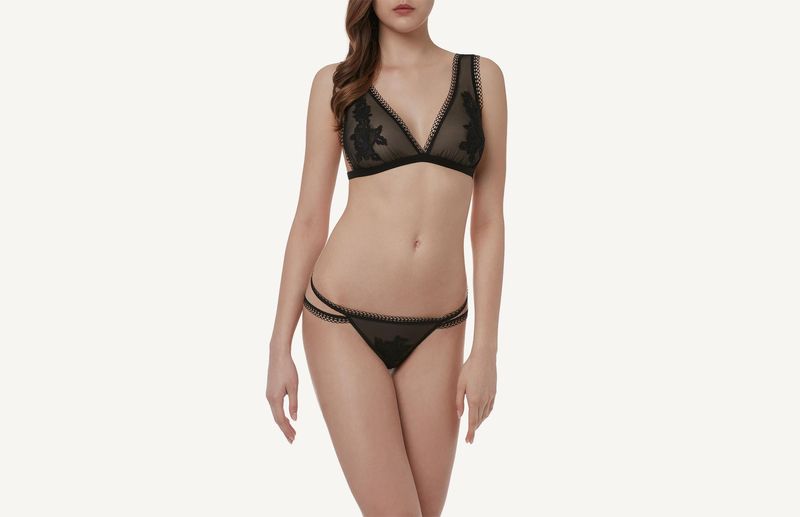 RSD1257_019_3-SOUTIEN-TRIANGULAR-ROMANTIC-ROSE