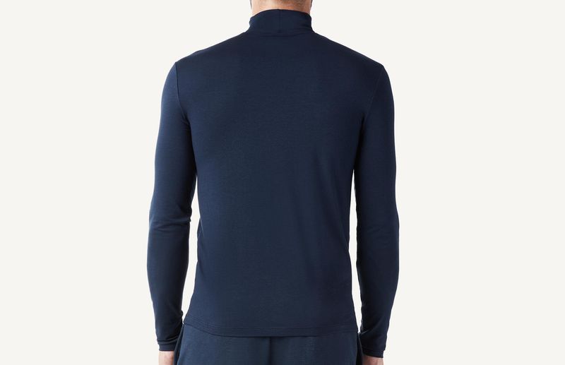 CLU253A_800_2-CAMISOLA-DE-GOLA-ALTA-DE-MANGA-COMPRIDA-EM-MODAL-E-ALGODAO