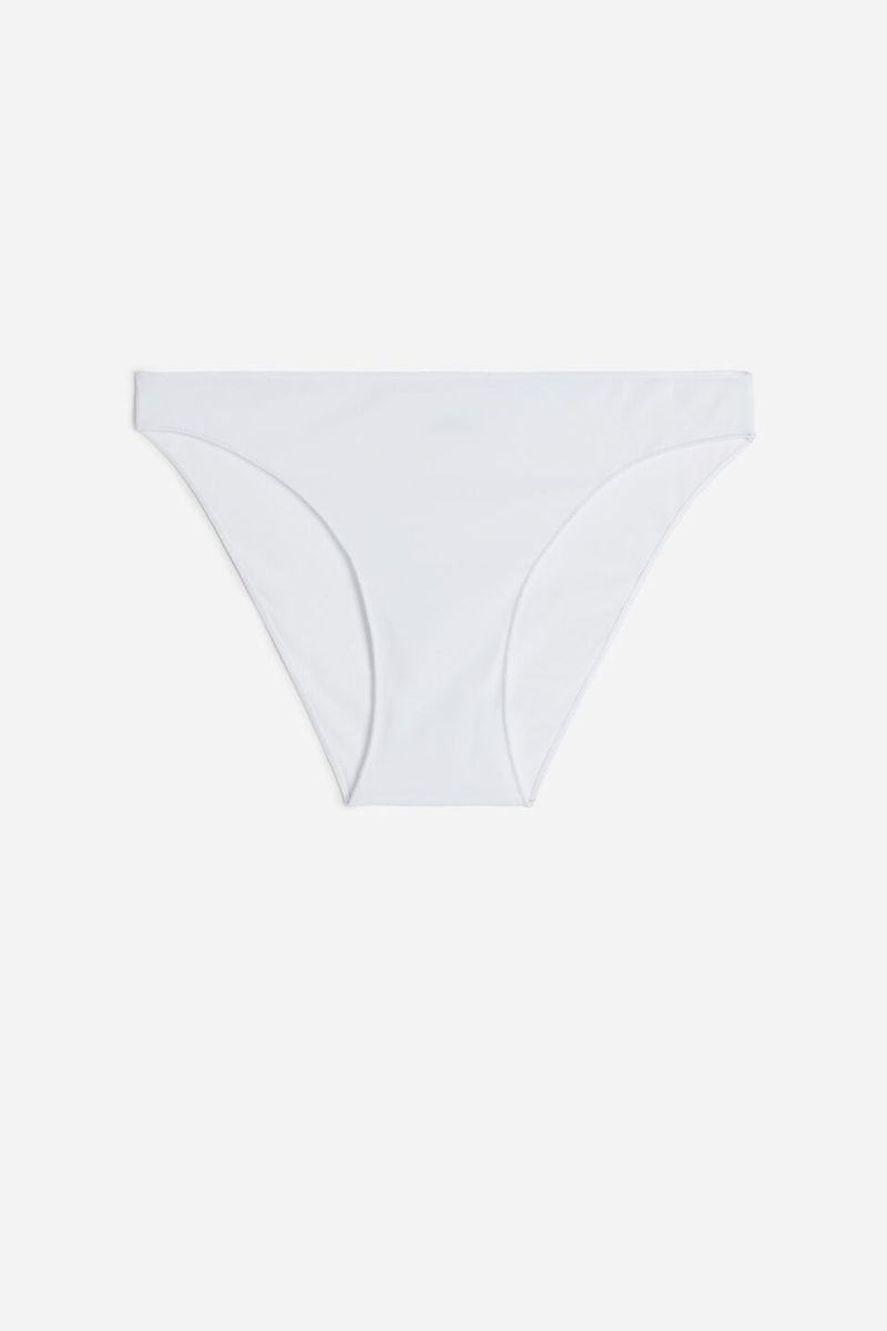 SID902_001_10-CUECA-EM-MICROFIBRA