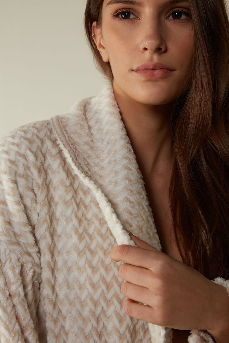 PVD663_835I_6-ROBE-EM-PELUCIA-JACQUARD-SOFT-THREADS