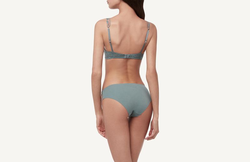 SI1259C_7301_4-CUECA-FLOREAL-KISS