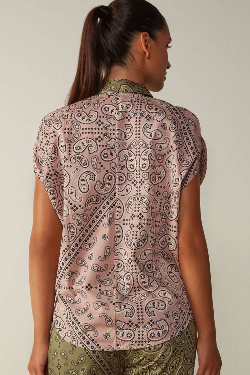 CMD1434_726I_2-CAMISA-EM-TELA-DE-ALGODAO-BANDANA-MANIA
