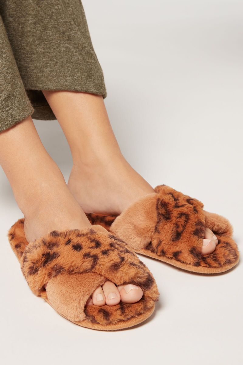 DC0417_9041_3-PANTUFAS-SOFT-ANIMALIER