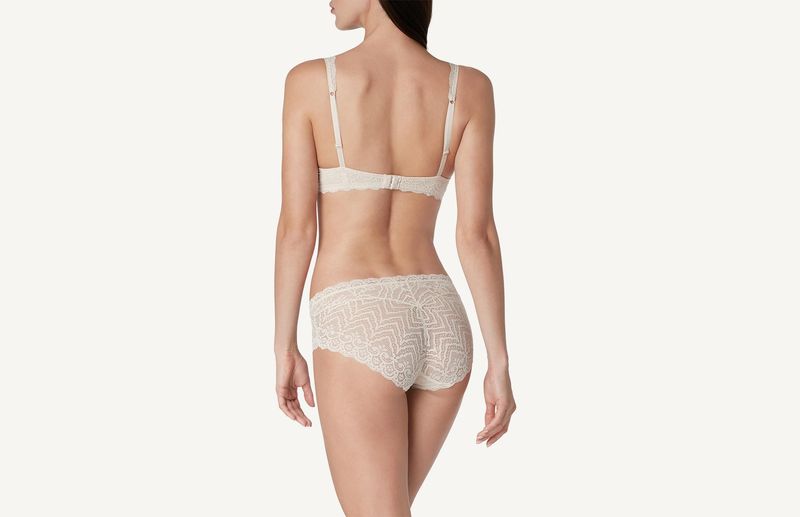 SI89A2_2280_4-CUECA-ENVOLVENTE-EM-RENDA