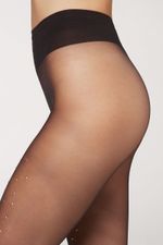 MODC1703_304C_6-COLLANTS-TRANSPARENTES-COM-APLICACOES-DE-TACHAS