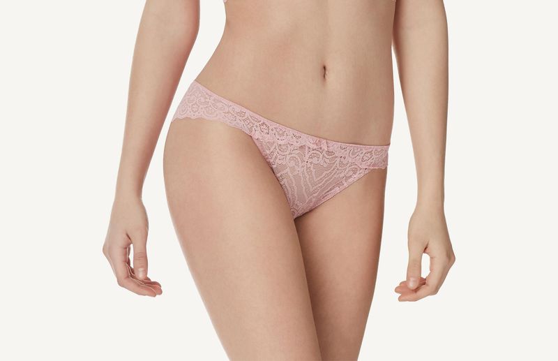SI89P1_7854_1-CUECA-EM-RENDA-DE-CINTURA-DESCIDA