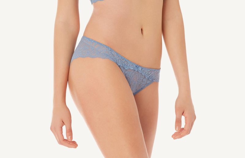 SI89P1_7855_1-CUECA-EM-RENDA-DE-CINTURA-DESCIDA