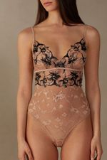 BOD2446_867I_3-BODY-EM-RENDA-STIR-THE-SENSES