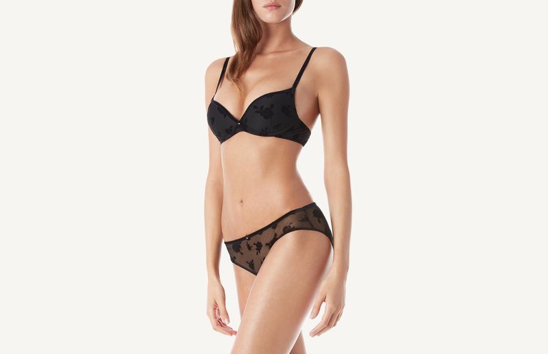 SID1226_019_4-CUECA-EM-REDE-DE-TULE-ROSE-FLOCK