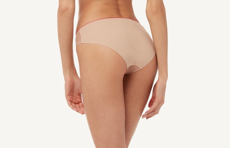 SID1242_044_2-CUECA-FLORAL-EMBROIDERY