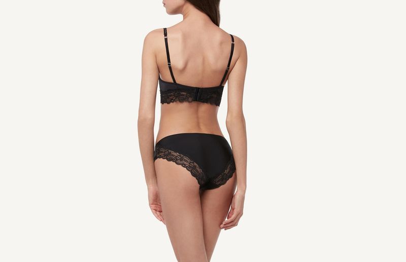 SID1263_019_4-CUECA-SMOOTH-SILK