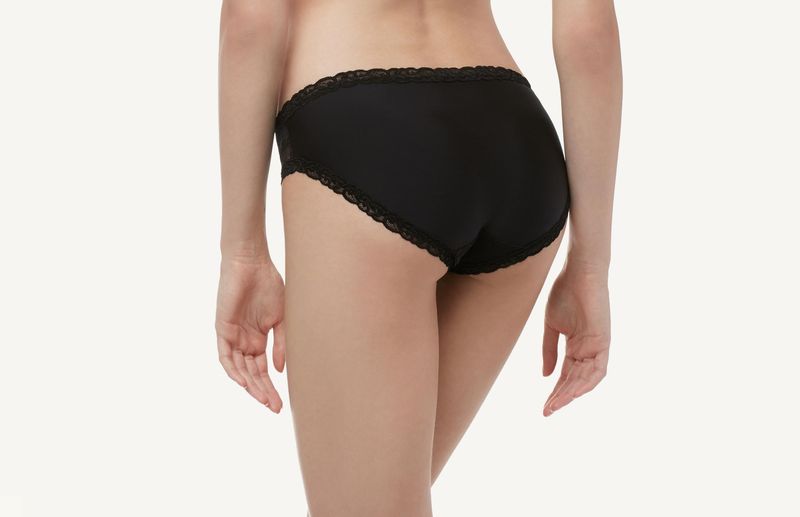 SID1265_019_2-CUECA-MODERN-ROMANTIC
