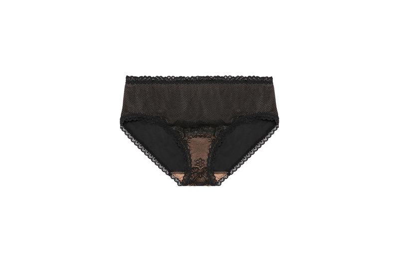 SID1269_2757_10-CUECA-SENSUAL-DARKNESS