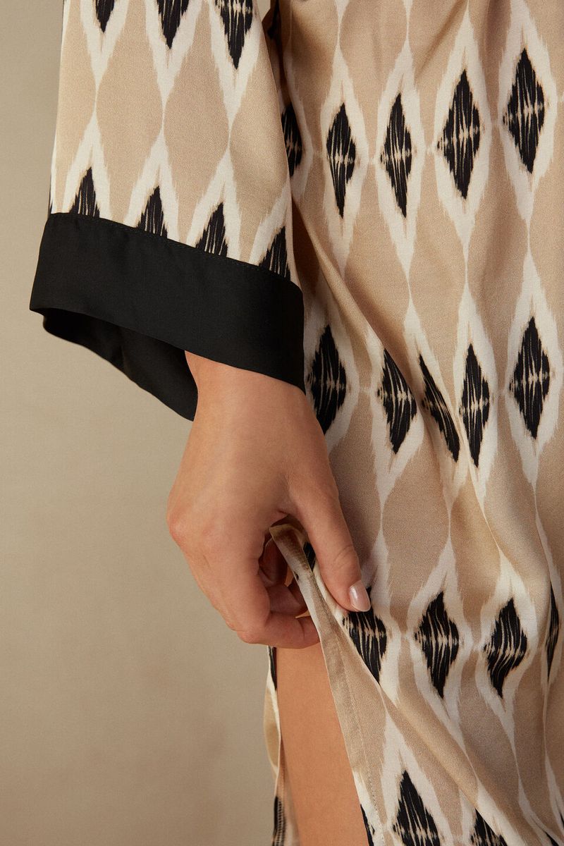PVD2474_998I_6-QUIMONO-EM-CETIM-DE-VISCOSE-URBAN-NOMAD