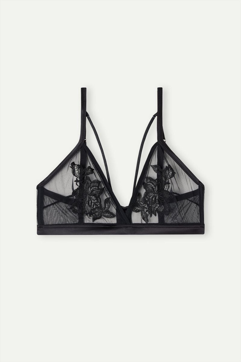 RSD2464_019_10-SOUTIEN-TRIANGULO-EMMA-LAYERS-OF-LUST