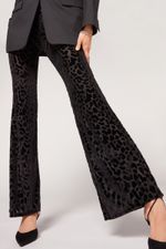 MODP1122_573C_1-LEGGINGS-FLARE-EM-VELUDO-DEVORE-COM-ESTAMPADO-ANIMAL