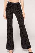 MODP1122_573C_3-LEGGINGS-FLARE-EM-VELUDO-DEVORE-COM-ESTAMPADO-ANIMAL