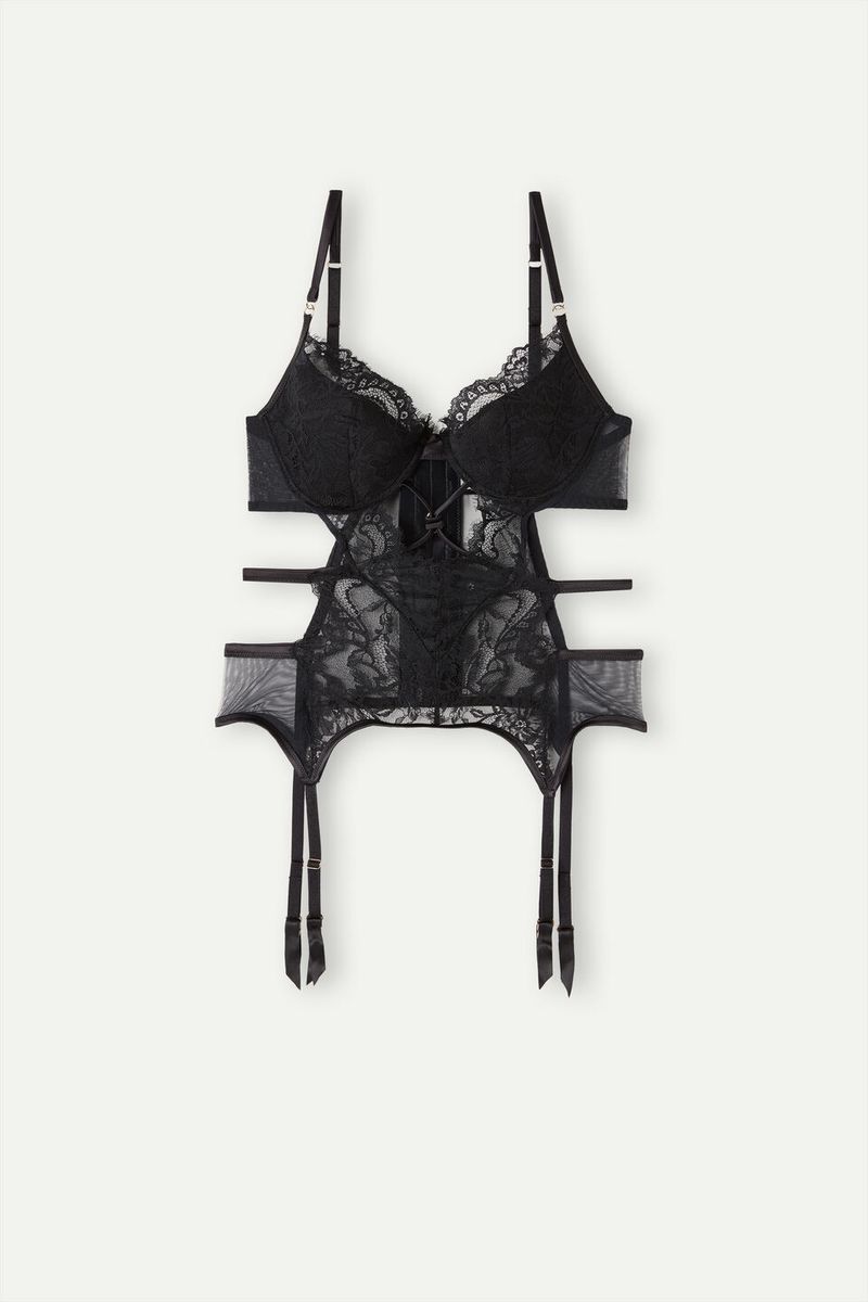 GDI2478_019_10-GUEPIERE-CARIOCA-UNDRESS-TO-IMPRESS