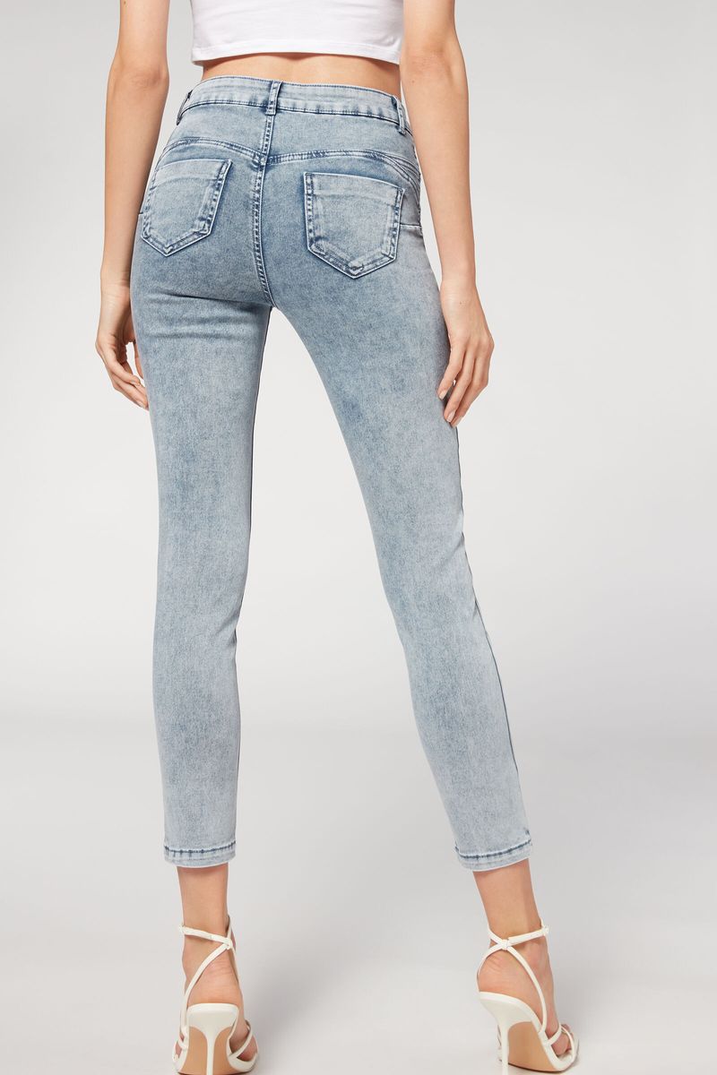 MODP1151_653C_2-JEANS-SKINNY-PUSH-UP-COM-EFEITO-DESBOTADO