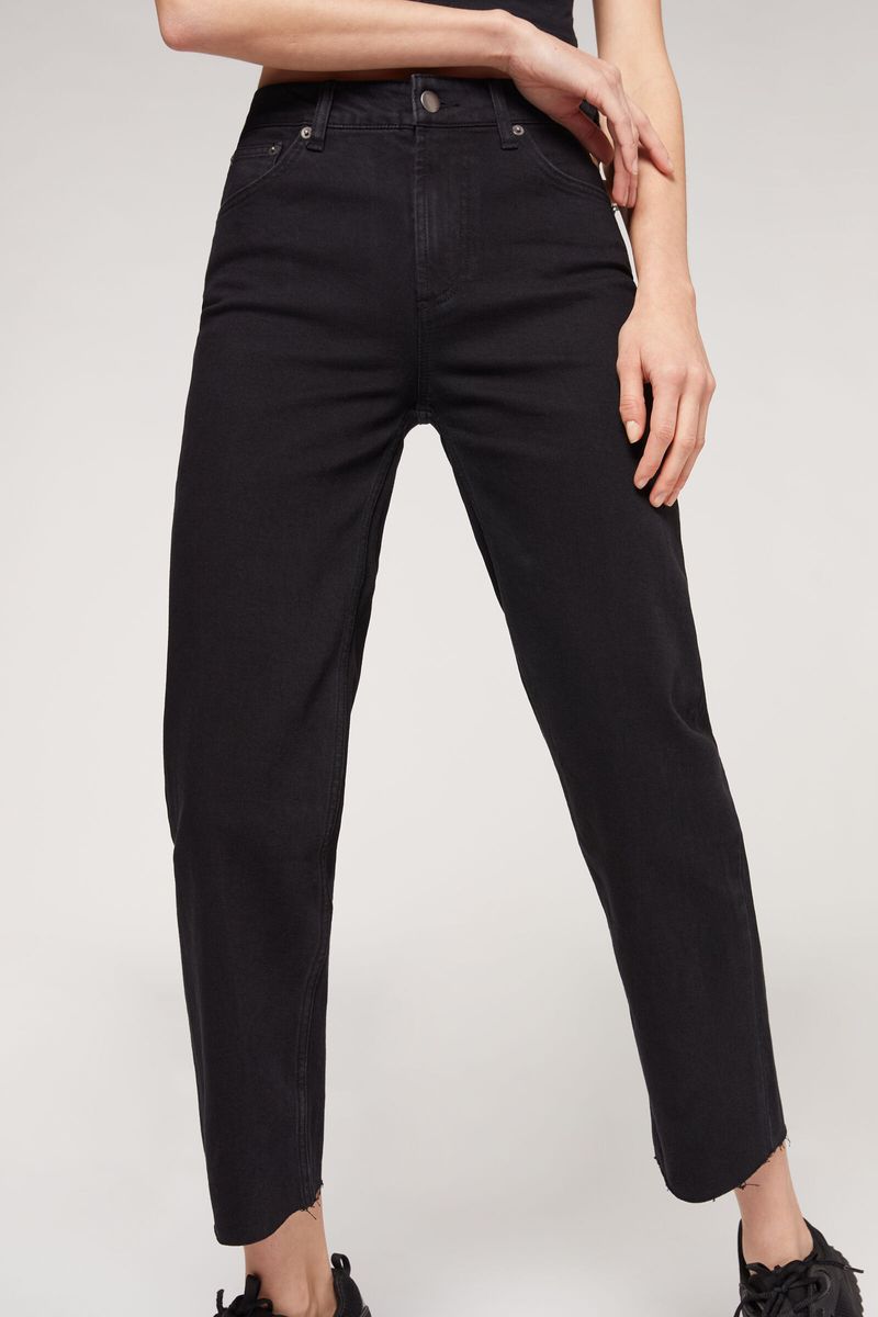 MODP1147_3293_V2_1-JEANS-STRAIGHT-CROPPED-COM-EFEITO-ESBATIDO