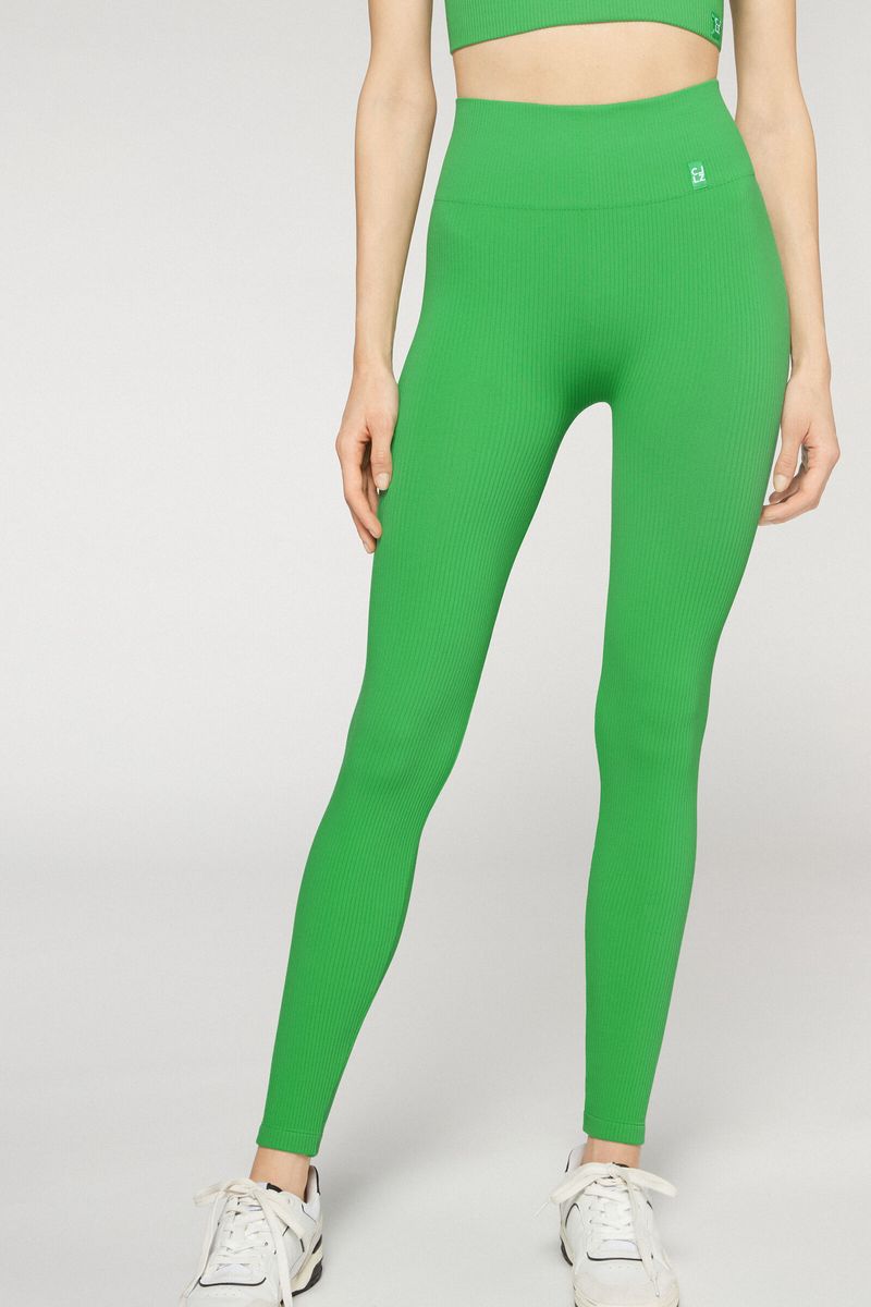 MODP1088_701C_V2_3-LEGGINGS-SEAMLESS-COM-CANELADO-FINO