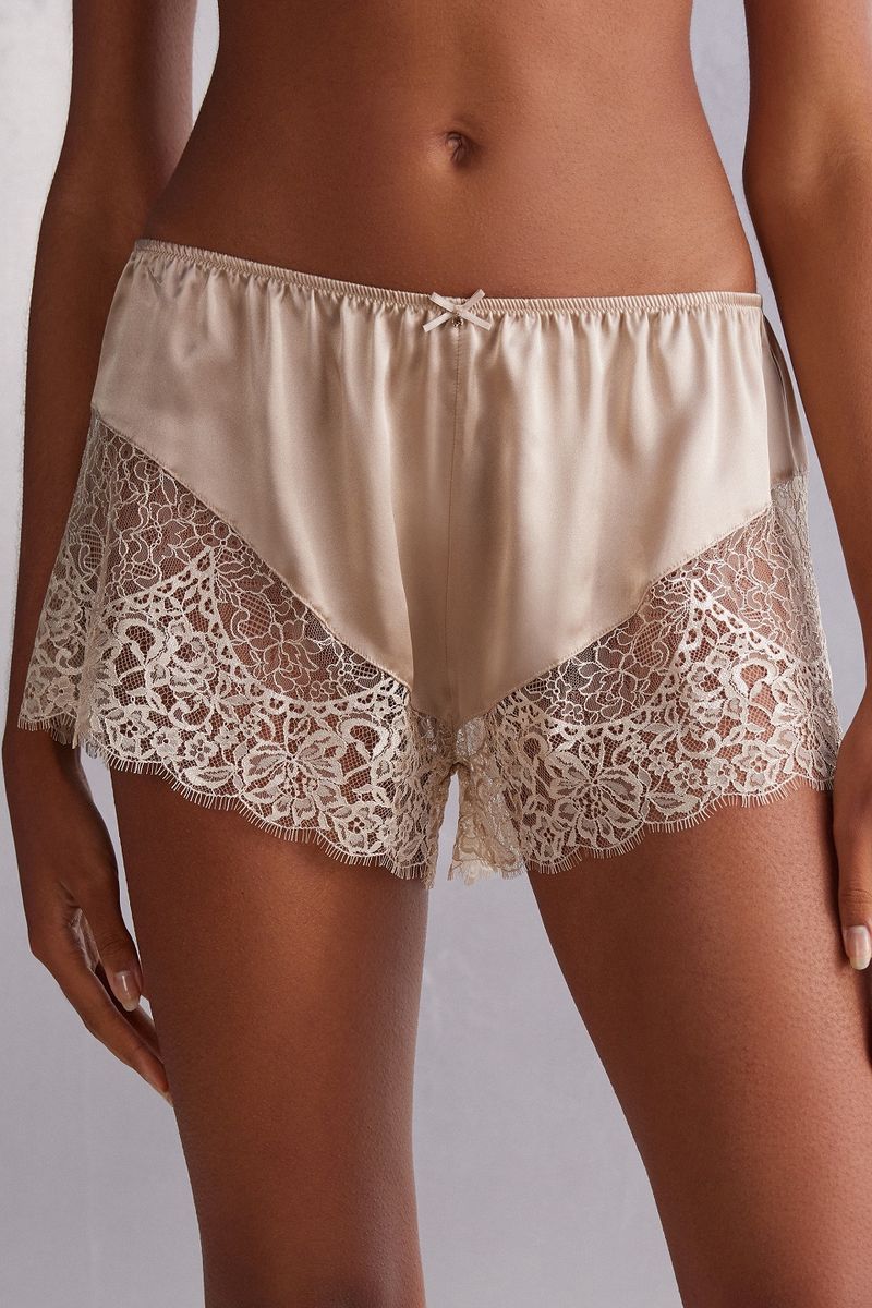 PDC2513_447J_3-SHORTS-EM-SEDA-E-RENDA-LIVING-IN-LUXE