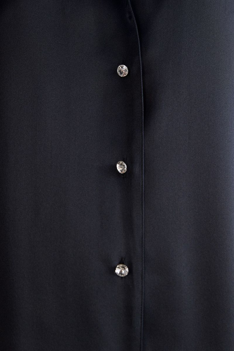 CLD2513_019_6-CAMISA-MANGA-COMPRIDA-EM-SEDA-LIVING-IN-LUXE