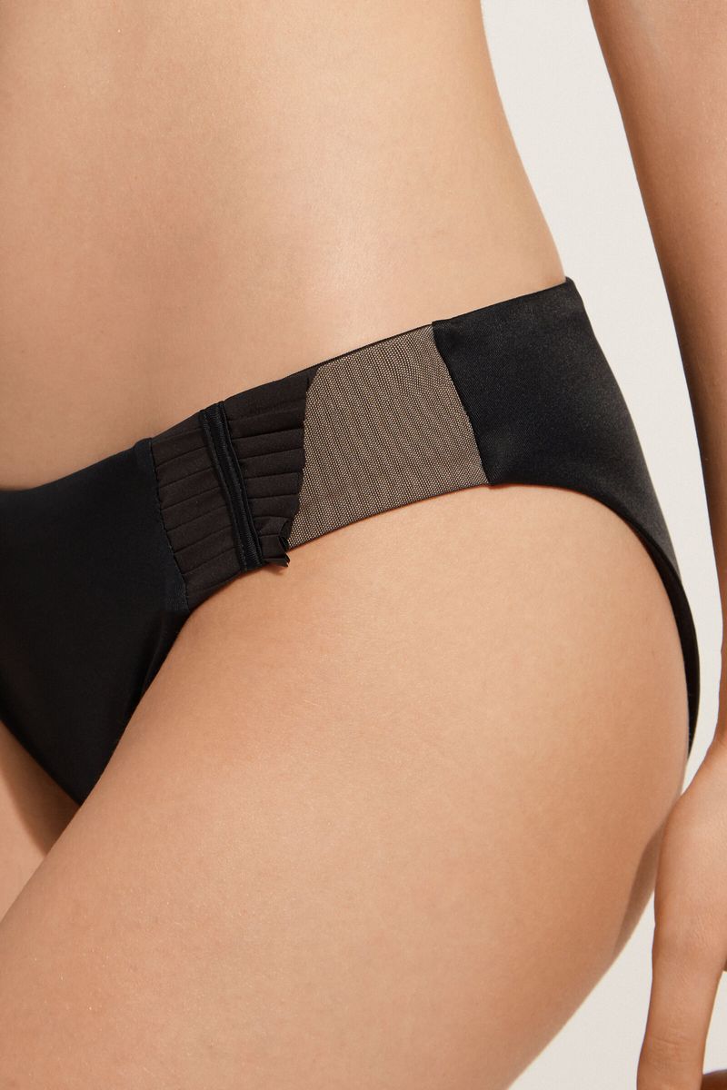 SN01758_716C_6-CUECA-DE-BIQUINI-COM-APLICACOES-EM-TULE-TOKYO