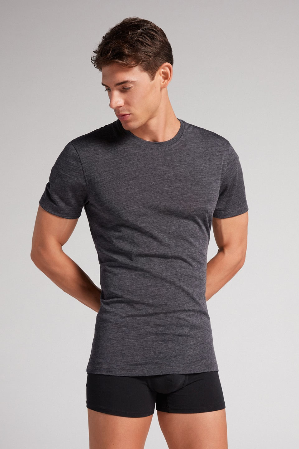 Camiseta Lisa Em Lã Merino Elástica - Cinza