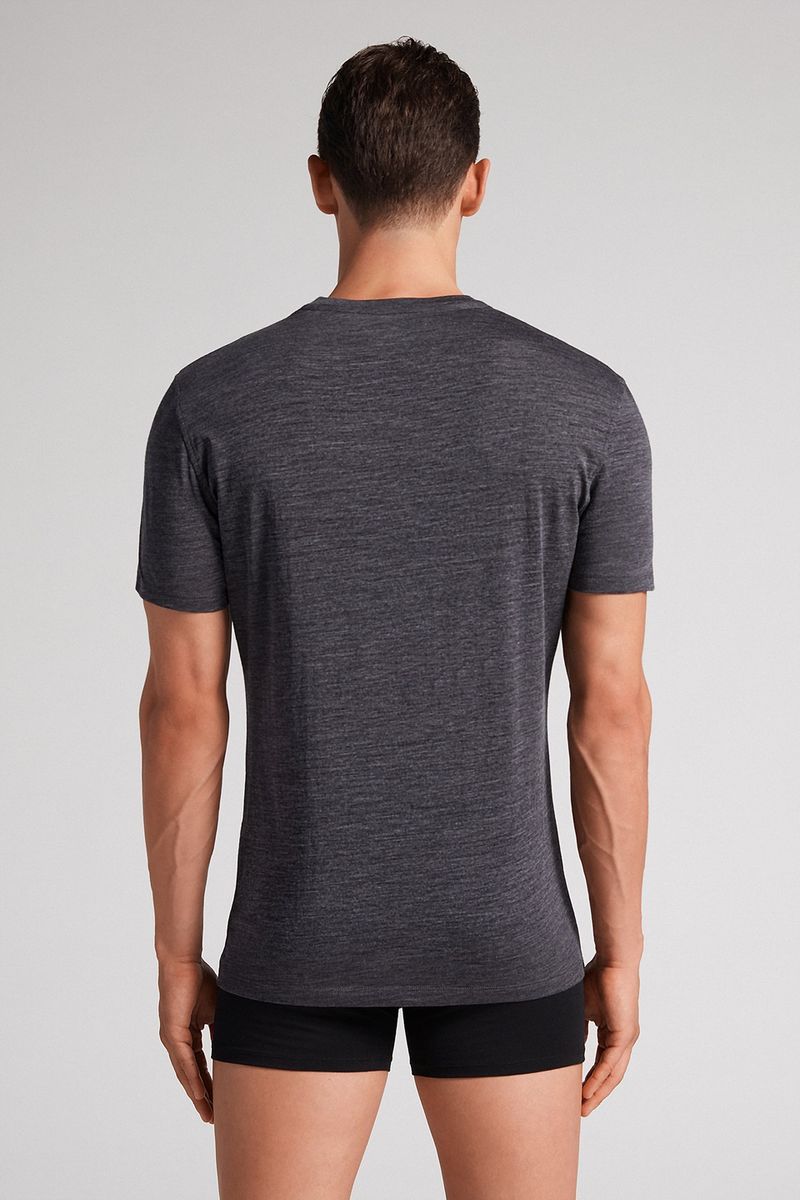 CMU17A_7522_2-CAMISETA-LISA-EM-LA-MERINO-ELASTICA