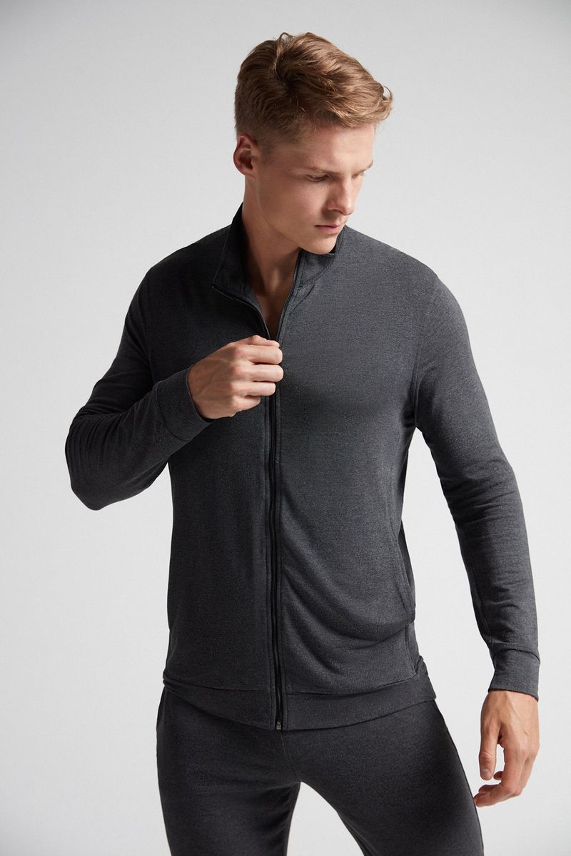 CLU23B_040_1-BLUSA-EM-FELPA-COM-ZIPER-EM-SEDA-E-MODAL