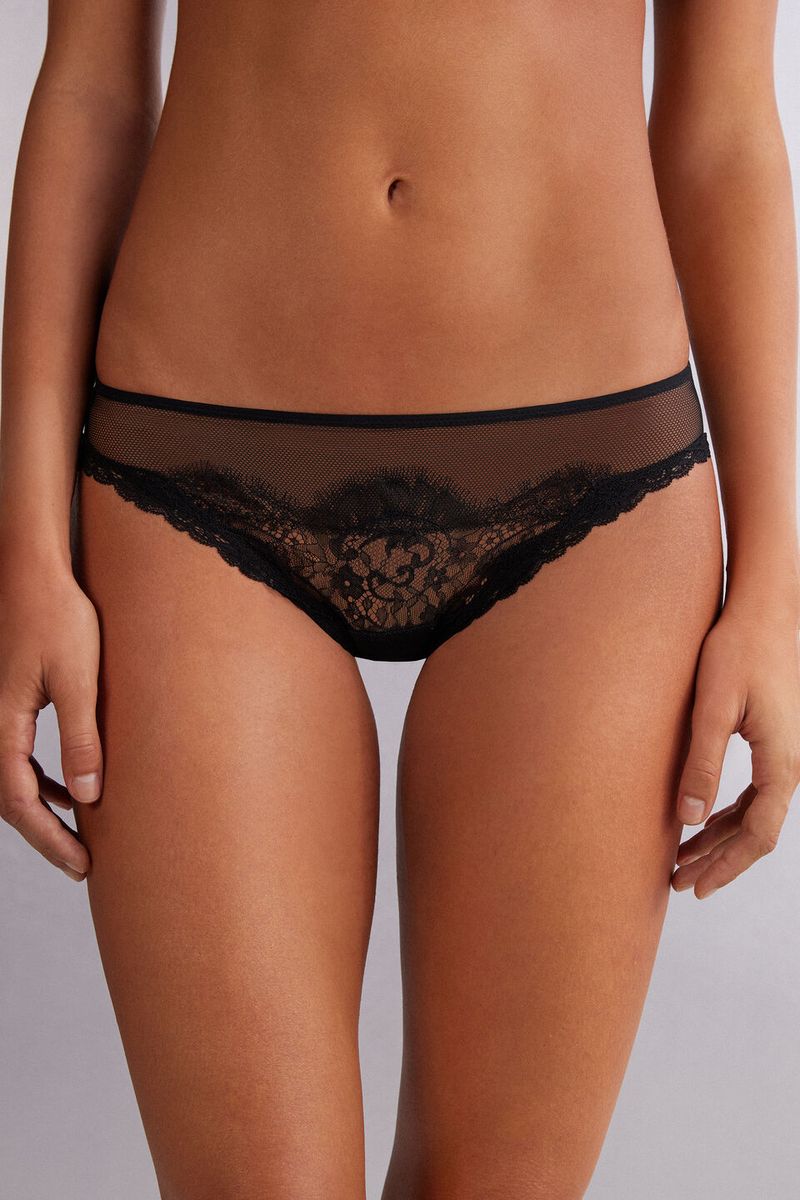 SID2518_019_3-CUECAS-ICONIC-BEAUTY
