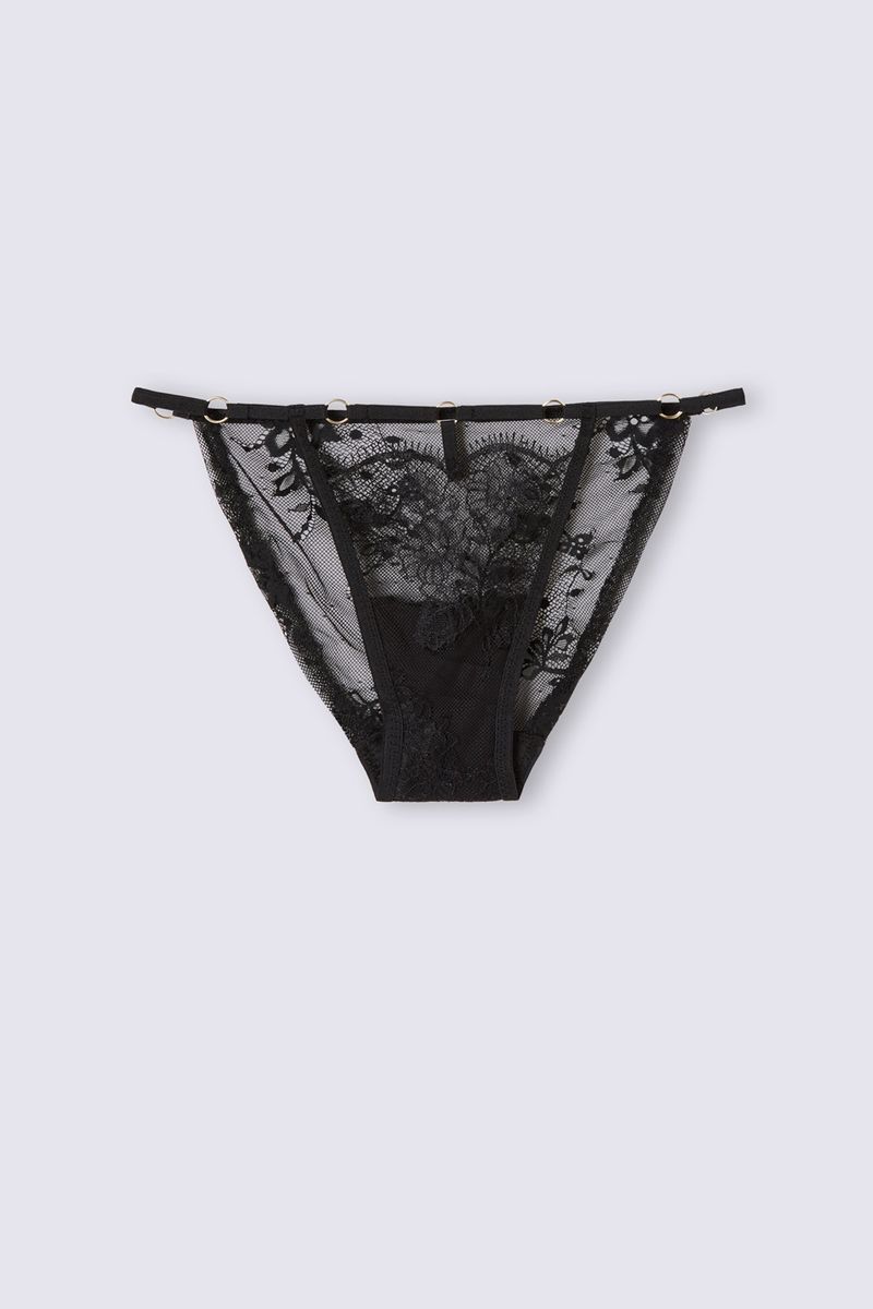 SID2517_019_10-CALCINHA-THE-GAME-OF-SEDUCTION
