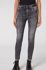 MODP1161_768C_3-JEANS-SUPER-SKINNY-COM-BOTOES