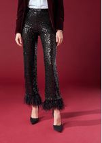 MODP1183_579C_V2_1-CALCA-FLARE-CROPPED-EM-PAETES-E-PLUMAS