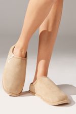 DC0494_9835_3_wear-front_Pantufa-Efeito-Camurca