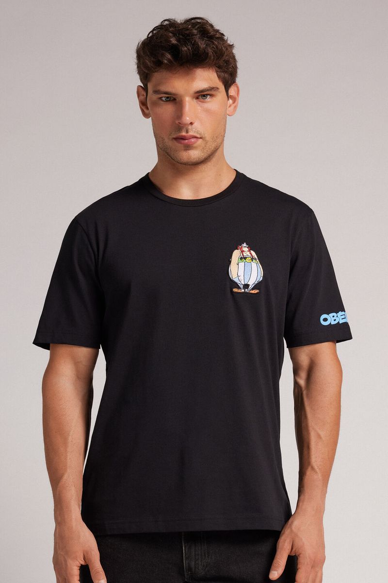 CMU107_019_3-T-SHIRT-EM-ALGODAO-COM-PATCH-DO-OBELIX