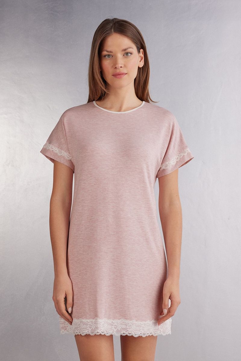 PCN700C_008J_3_wear-front_Camisola-De-Mangas-Curtas-Com-Detalhes-Em-Renda