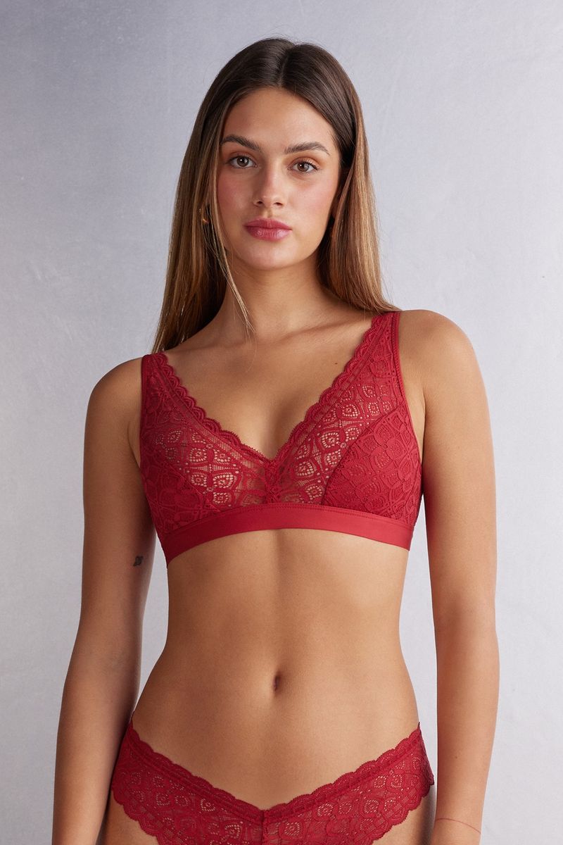 RSD96M_1473_3-SUTIA-TRIANGULO-LARA-EM-RENDA