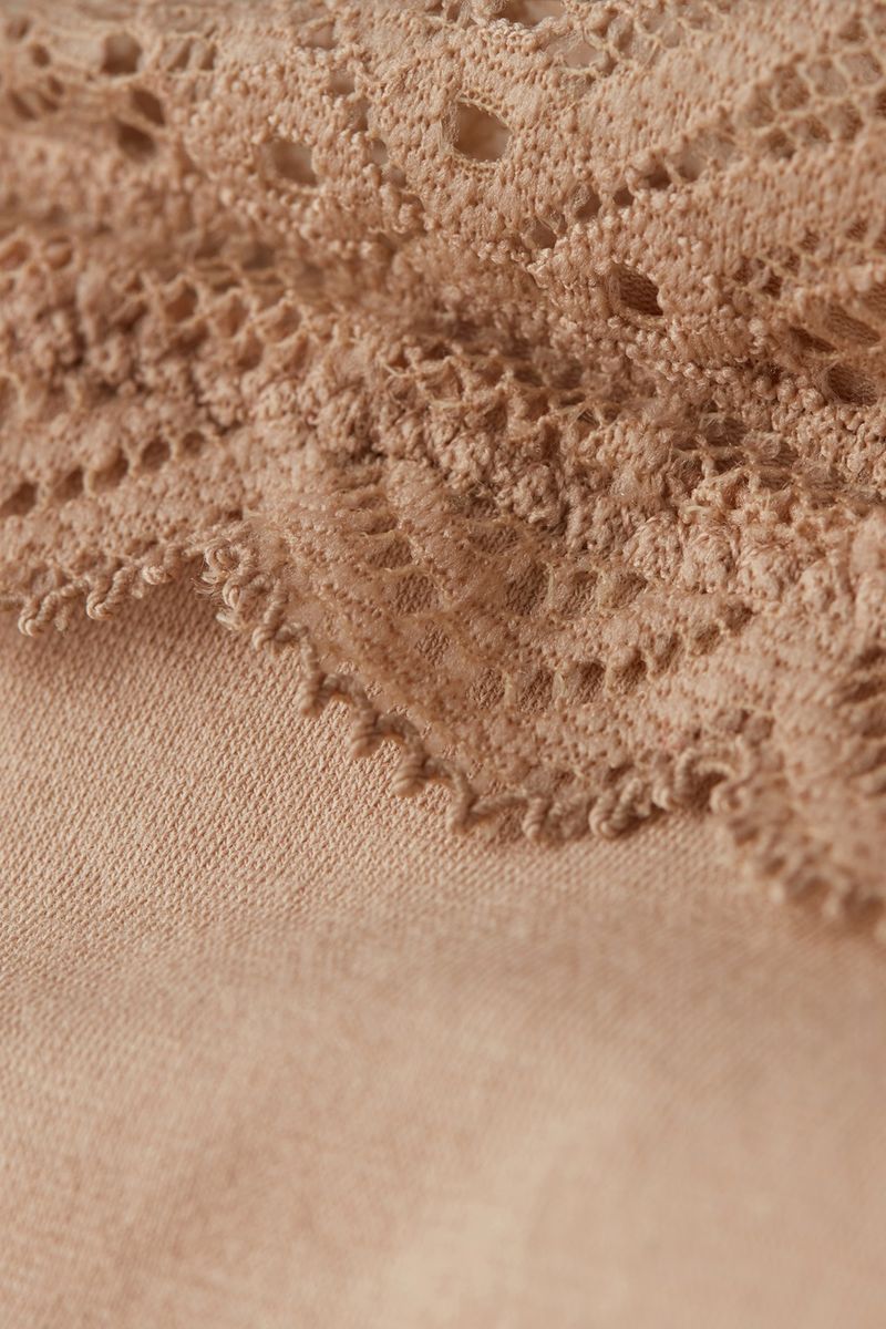 SID96A_044_V2_8-CALCINHA-EM-RENDA-E-ALGODAO