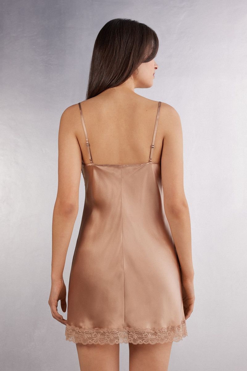 LC71S1_163I_2-CAMISOLA-DE-SEDA-COM-APLICACOES-EM-RENDA