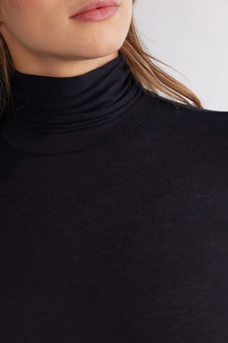 CLD28T_019_6-BLUSA-MANGA-COMPRIDA-GOLA-ALTA-EM-CASHMERE