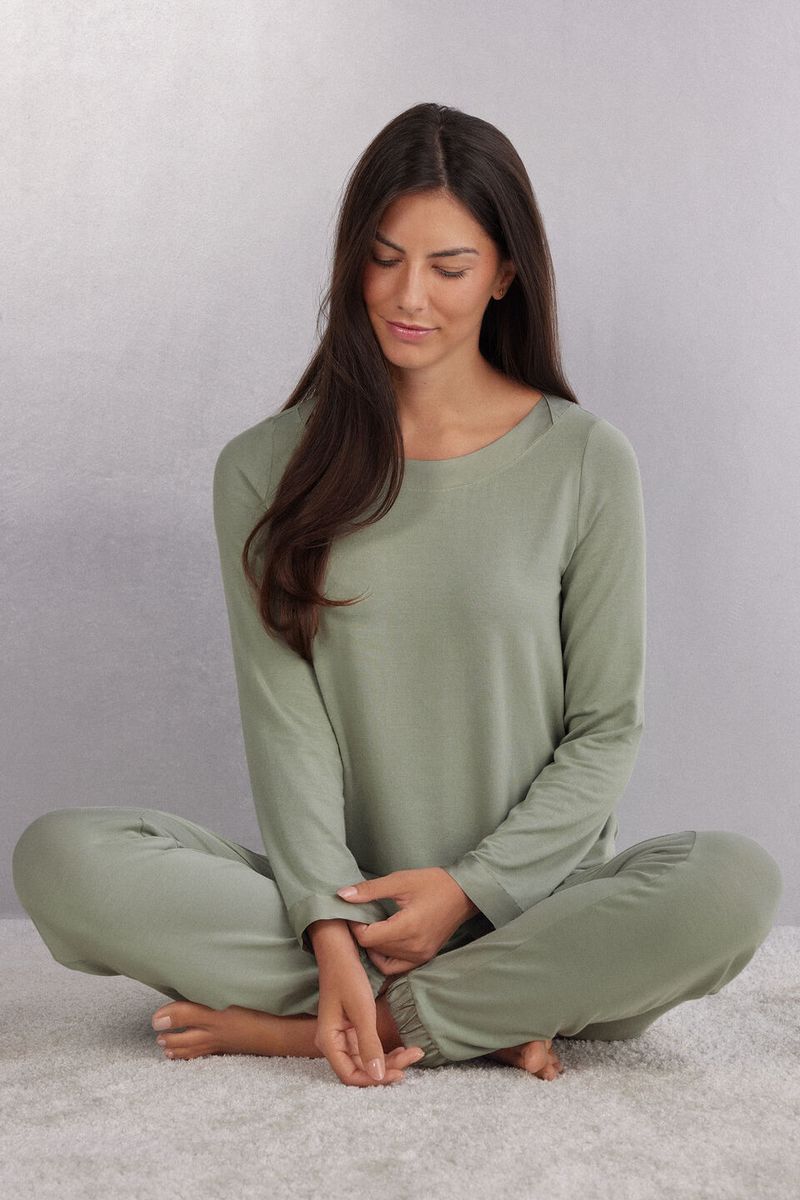 CLD920_657J_1-CAMISOLA-MANGA-COMPRIDA-E-DECOTE-EM-BARCO-EM-MODAL-SATIN-DETAILS