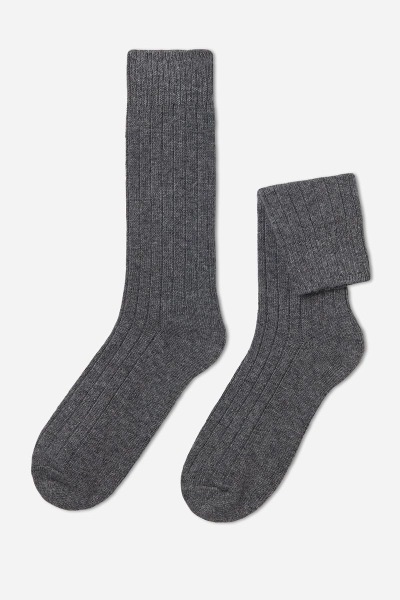 UC0024_042_10-MEIAS-CURTAS-CANELADA-COM-LA-E-CASHMERE