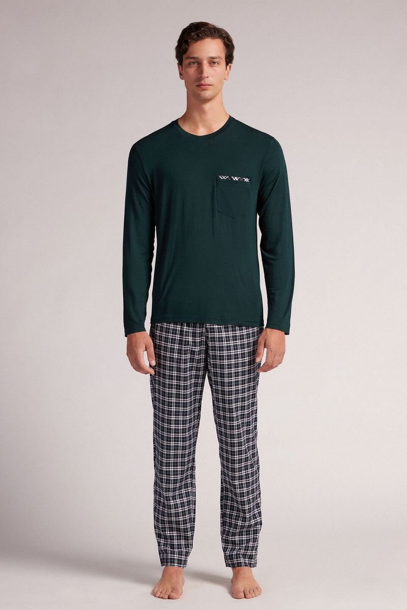 PLU620_132J_3-PIJAMA-COMPRIDO-EM-MICROMODAL-E-TECIDO-DE-ALGODAO-ESTAMPADO-XADREZ