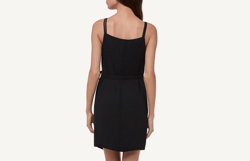 VT109B_019_4-VESTIDO-EM-GEORGETTE-COM-ABERTURAS-DOURADAS